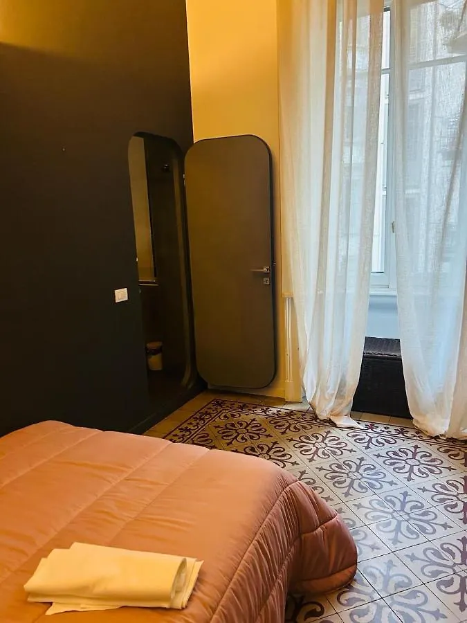 Central Hostel Milano 0*,  Italia